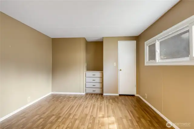 2nd Bedroom