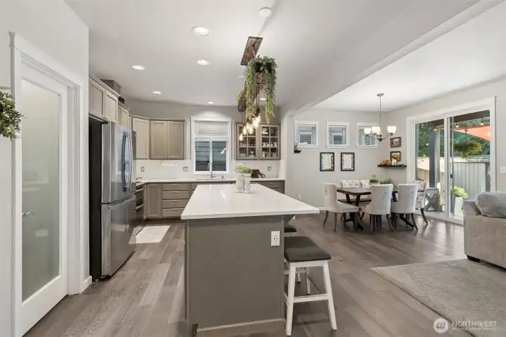 Quartz countertops and full backsplash
