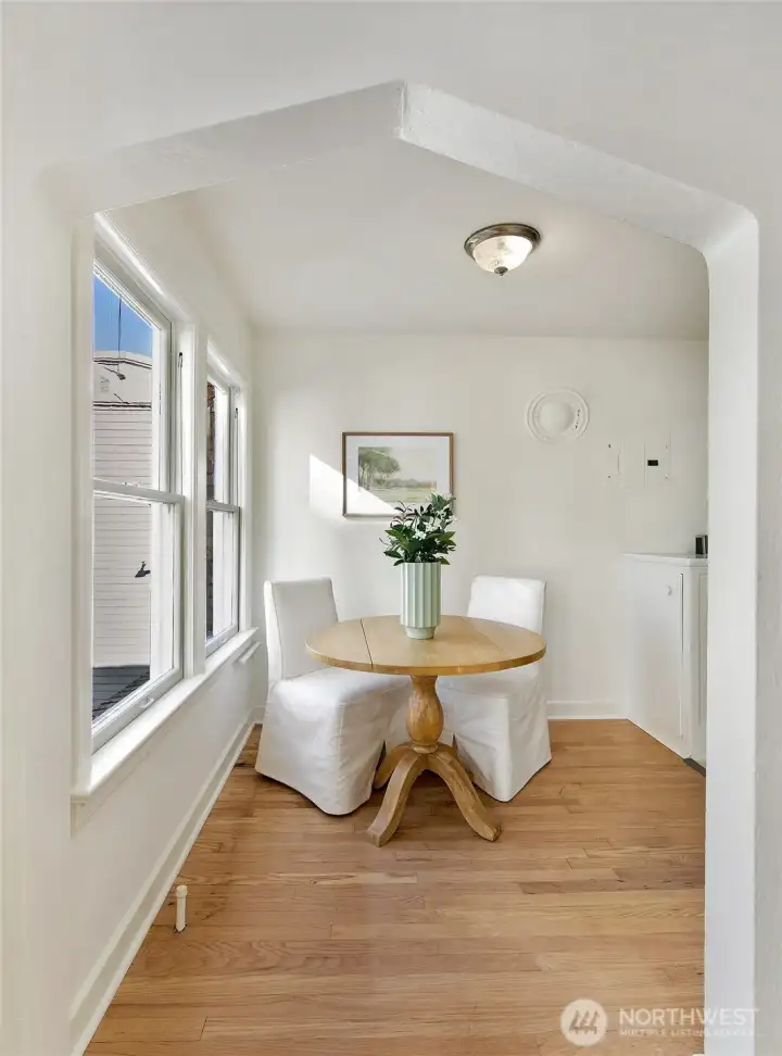 Adorable charming details, like this coved ceiling to enter the dining.