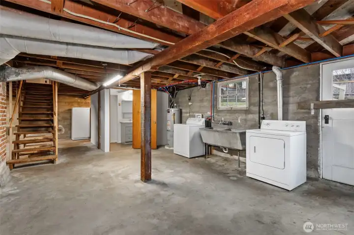 So much storage and work space.