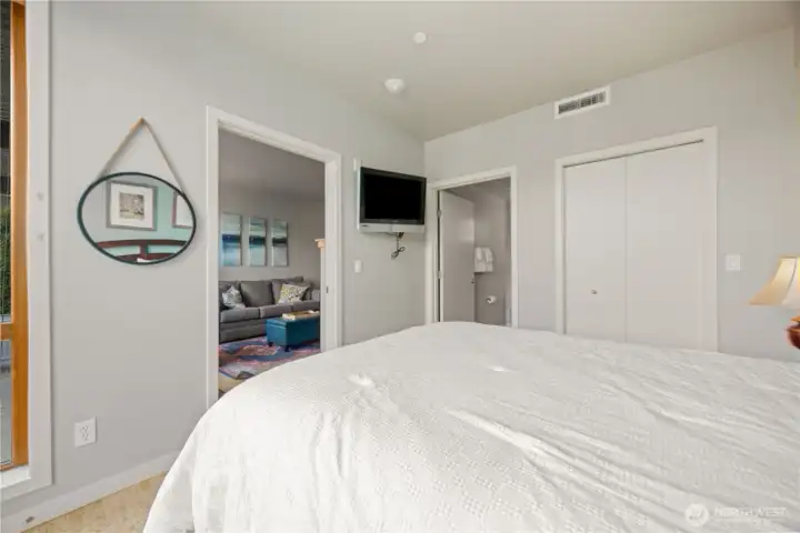 Primary ensuite with view deck