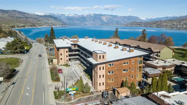 Drone footage of Chelan Resort Suites