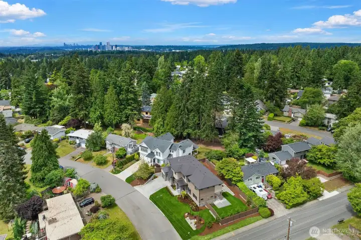 Desirable Lake Hills location- close to Redmond/Bellevue, I-90 and light rail. Desirable Lake Hills location- close to Redmond/Bellevue, I-90 and light rail.