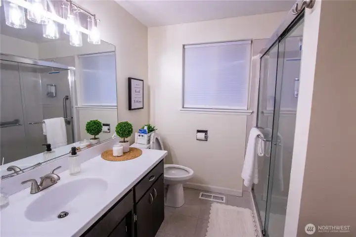 Main bathroom