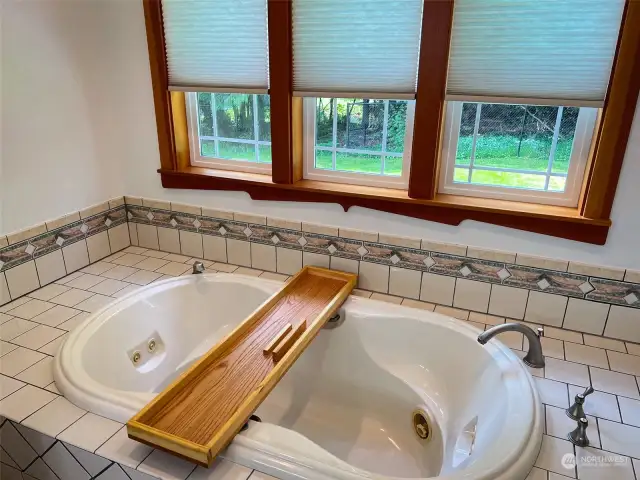 Luxuriate in this jetted tub.