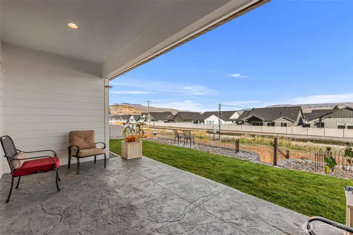 Patio with gas connection for BBQ