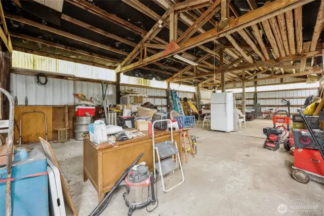Second shop space.