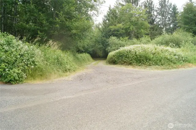 Driveway entrance from Panhandle Road.