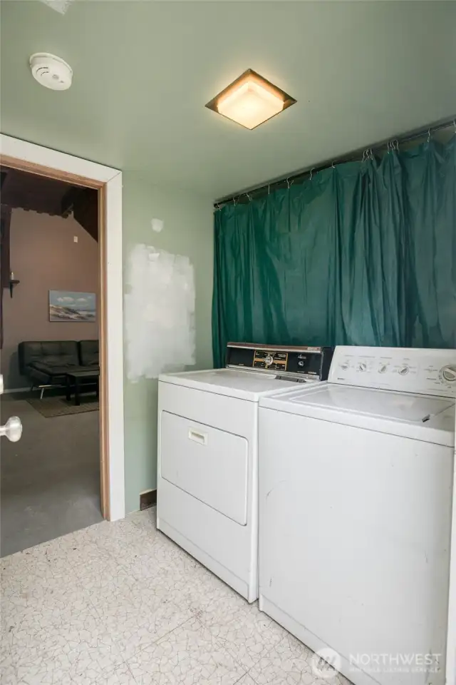2nd Laundry Room in Garage