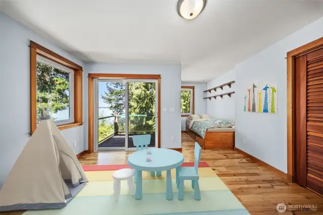 Massive secondary bedroom with custom bed included