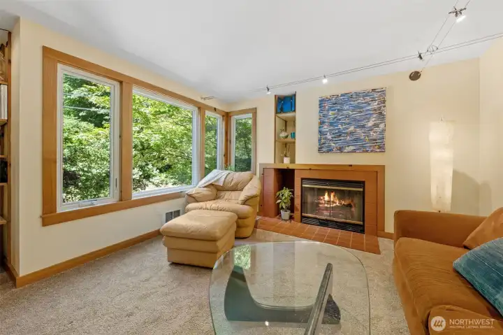 Beautiful wooded views~You need to see this!