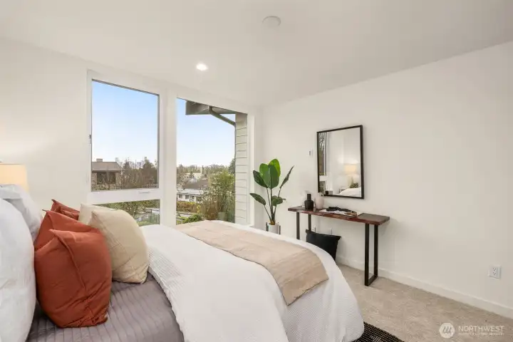 ersatile second bedroom, ideal for guests or a vibrant home office.