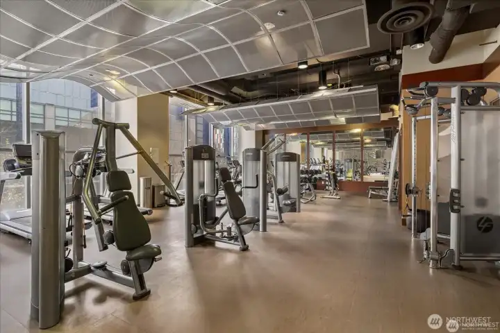 full fitness on floor 2 of hotel