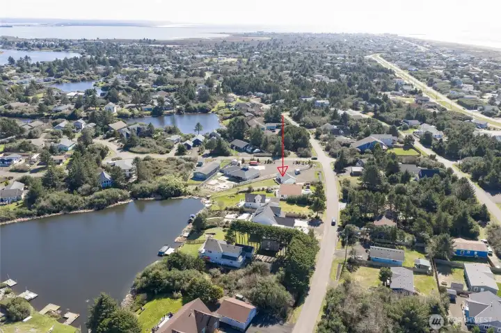 Access to 23 miles of interconnected freshwater waterways