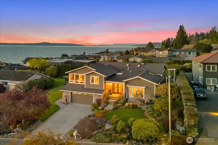 Welcome to Northstream Lane! Edmonds "Gold Coast"