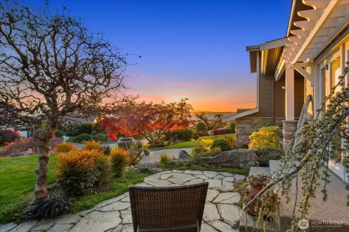 Private patio space off of the primary suite