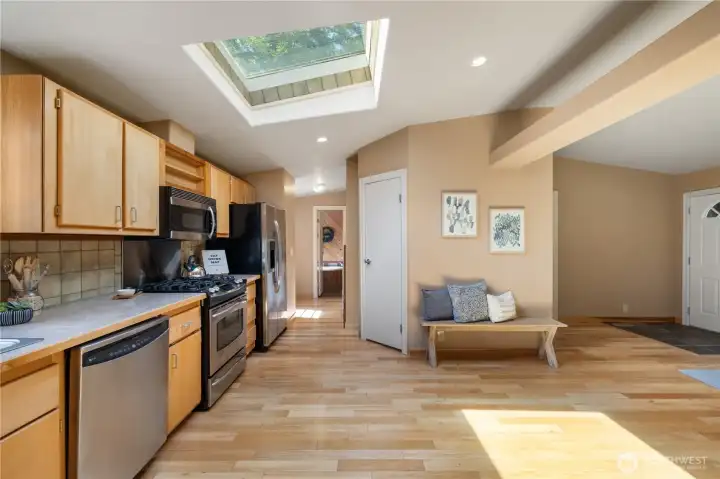 Don't you LOVE these hickory wood floors? Don't you LOVE these hickory wood floors?