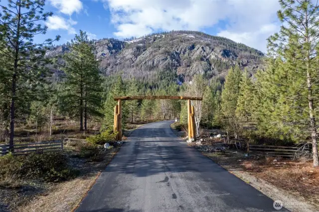 Welcome to Early Winters Lots, Cabins and Freestone Lake at Wilson Ranch. Nearby world class ski trail system, Mazama store, Mazama public house and more in this recreation community.
