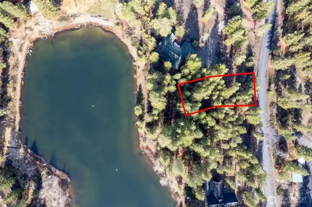 Lot B has a super nice location near Freestone Inn, walking trail around Lake, Lakeside beach.
