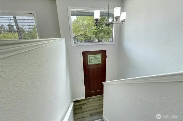 Let's go down stairs ... (beautiful front door, by the way)