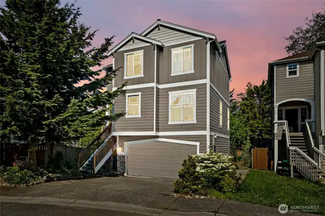 One year home warranty offered for peace of mind (must use Professional Escrow to receive home warranty)