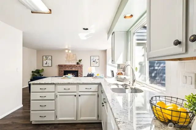 And the kitchen flows easily into the family room!