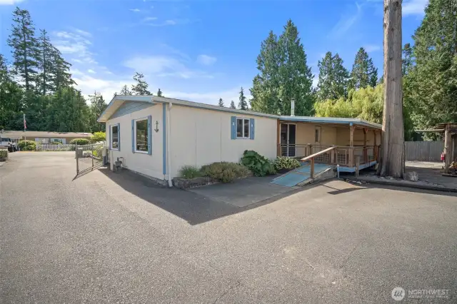 Pull into your gated driveway. Back deck can be access via ramp.