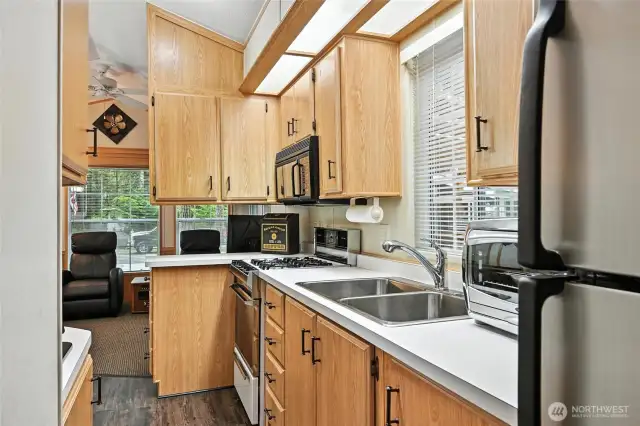 Full-size fridge, microwave