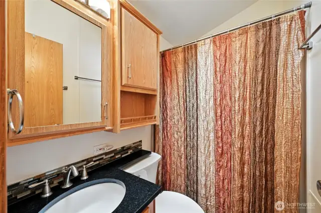 Nice bathroom