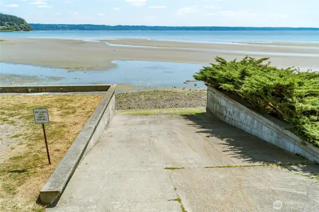 2 boat ramps for the neighborhood!
