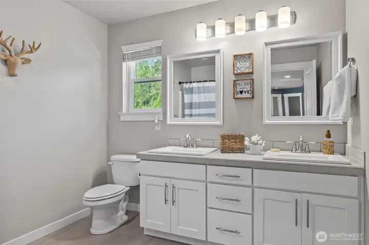 Second full bath upstairs