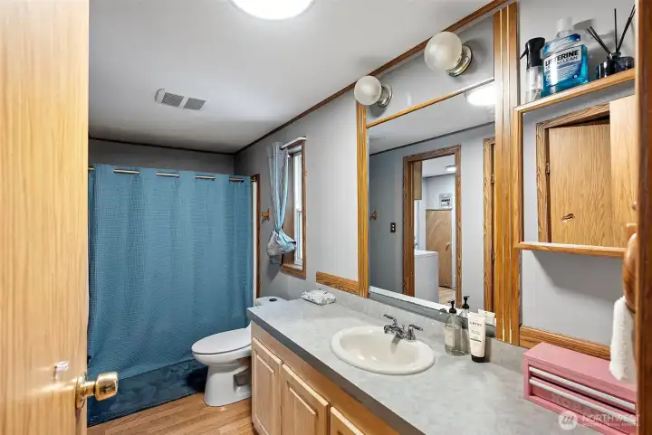 Primary ensuite Bathroom