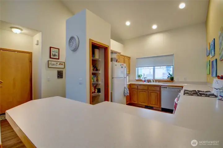 Eat at the bar for convenience