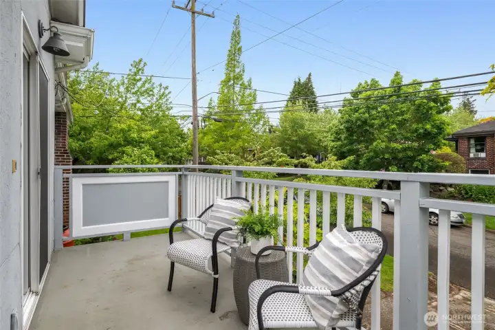 Great flow from the kitchen to the deck, great for summer grilling