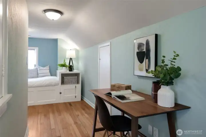 Upstairs bonus space