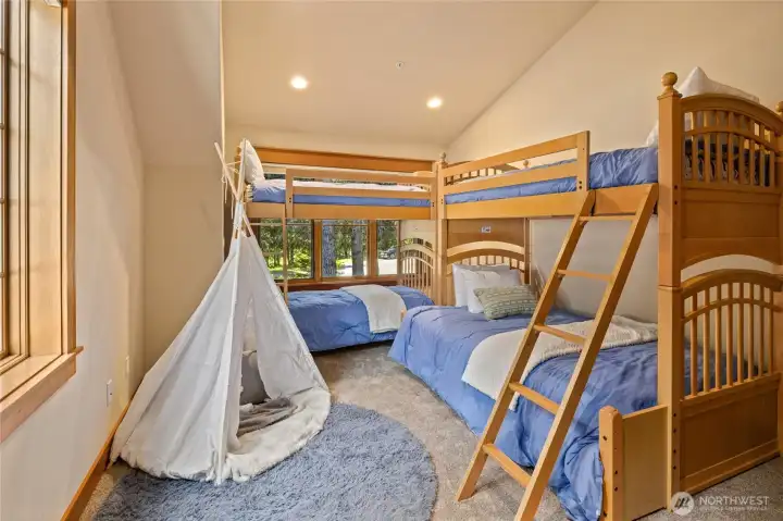 upstairs bunkroom