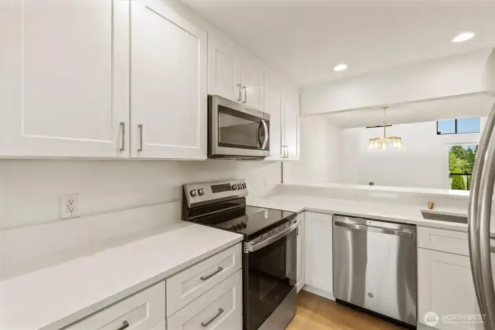 Quartz Countertops with Stainless Steel Appliances