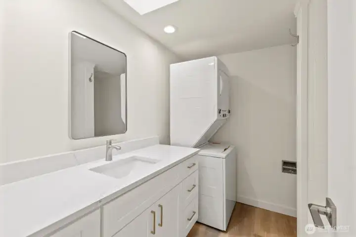 Fully Refreshed Bath with Brand New Washer & Dryer