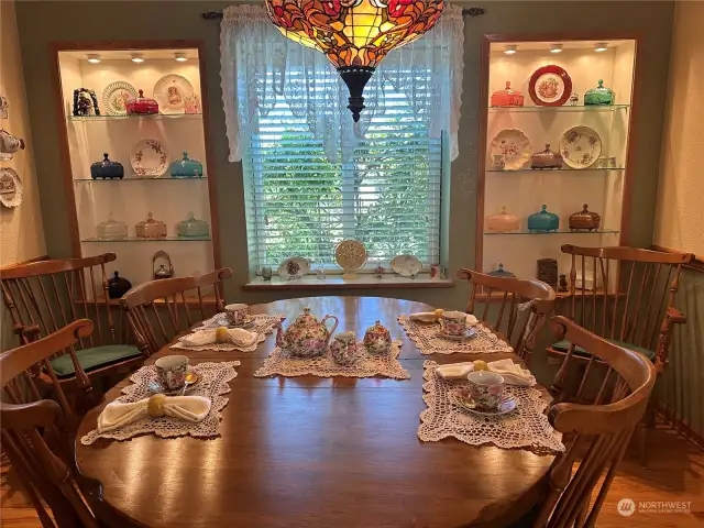 Dining room with built in shelving