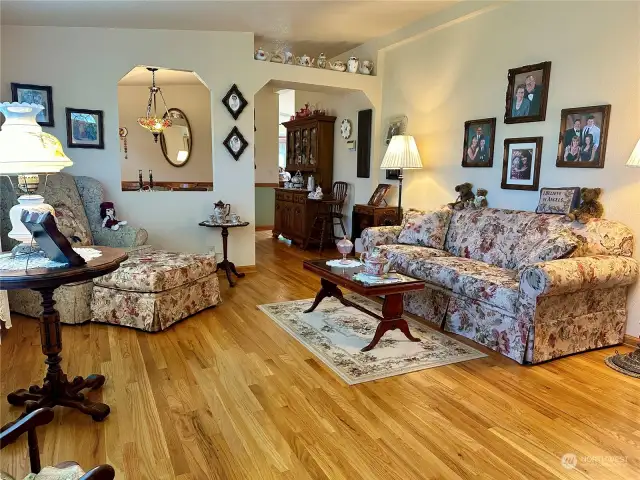 Entry way sitting area