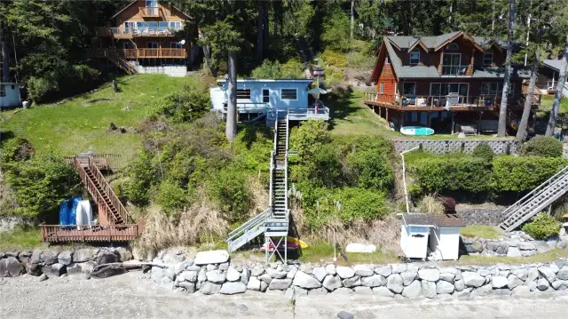 Note the larger homes on either side of the cabin.   This cabin has a newer 3 bedroom septic system.