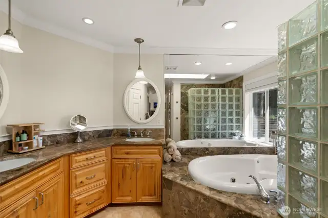 Primary bath with soaker tub, walk-in shower and double sinks
