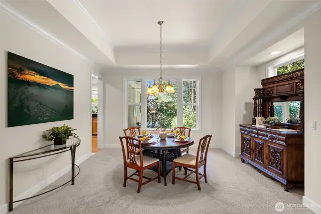 Dining room with bay window