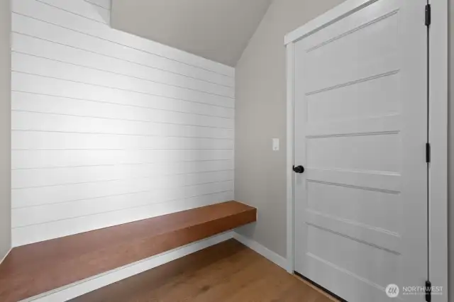 Photographs are for illustrative purposes only. Features, finishes, interior/exterior colors, landscaping and floorplan shown may vary from actual homes built.