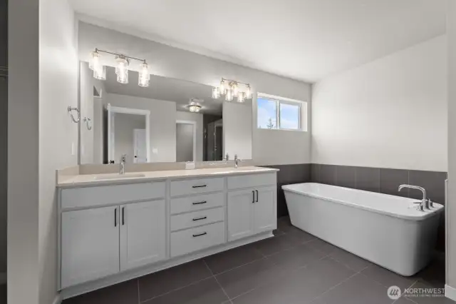 Photographs are for illustrative purposes only. Features, finishes, interior/exterior colors, landscaping and floorplan shown may vary from actual homes built.