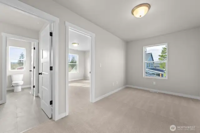 Photographs are for illustrative purposes only. Features, finishes, interior/exterior colors, landscaping and floorplan shown may vary from actual homes built.