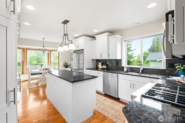 Kitchen has tons of storage and has excellent finishes