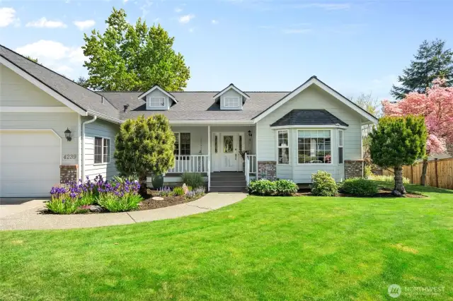 Ideal entrance, walkway