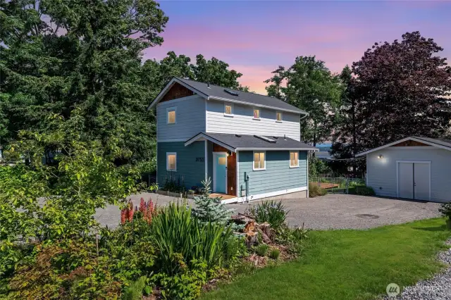 Welcome to 3755 Cyprus Way --the ideal blend of comfort, function, and Pacific Northwest charm in the sought-after Sandy Point community of Ferndale.
