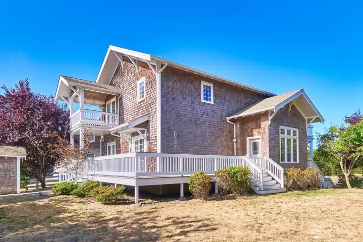 NE aspect of the home.